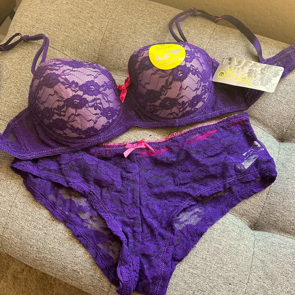 Tango Bra/Panty Set:32B/Sm Purple Lace with Pink Trim NWT